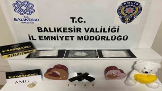 Balıkesirde uyuşturucu operasyonu: 422 gram metamfetamin ele geçirildi