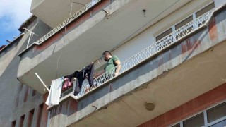 Balkondan düşen çocuk hayatını kaybetti, ailesinin feryatları yürekleri dağladı