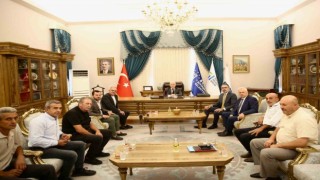 Başkan Bozbey, su sorunu çeken köylülerle bir araya geldi