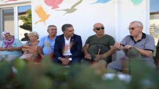 Başkan Deviren, yaşlıları ziyaret etti