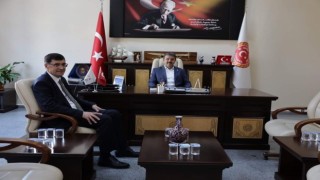 Başkan Kahveciden Özcuraya taziye ziyareti