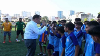 Başkan Özyiğit, şampiyon sporcularla buluştu