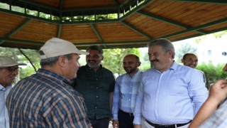 Başkan Palancıoğlu TOKİ Semt Pazarını gezdi