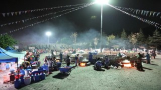 Başkan Palancıoğlu, vatandaşlarla salça kaynattı