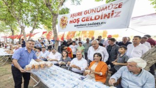 Başkan Seçer: Mersinde herkes mutlu ve gelecekten de umutlu