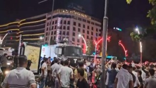 Batmanda Starbucks şubesine saldırı