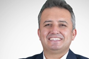 Berber ve Kuaförlerin bir gün kapanma zorunluluğu meclis gündeminde