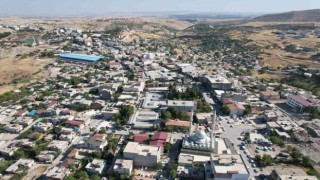 Besni ilçesinde ‘Kent meydanı projesi hayata geçiriliyor