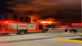 Beylikdüzünde iş yerinde büyük yangın