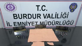 Burdurda emniyet ekiplerinden uyuşturucu operasyonu: 3 şüpheli tutuklandı