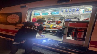 Burdurda otomobil ile motosiklet çarpıştı: 2 yaralı