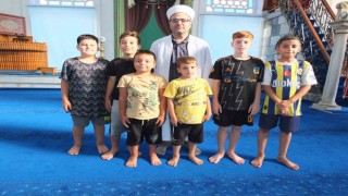 Burhaniyede camiler çocuklar ile adeta çiçek açtı
