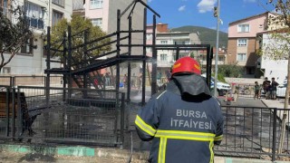 Bursada çocuk parkı alevlere teslim oldu