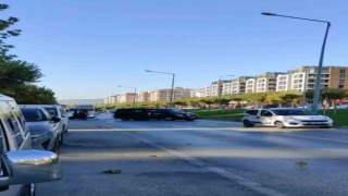 Bursada düğün konvoyu terörü.. Yolu kesip dakikalarca oyun oynadılar