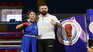 Büyükşehirli boksör Sudem Temuçin Avrupa üçüncüsü