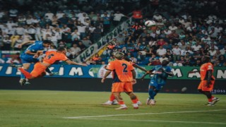 Çaykur Rizespor 1 puan ile başladı