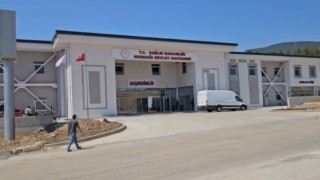 Çelik konstrüksiyonlu Nurdağı Devlet Hastanesi hasta kabulüne başladı