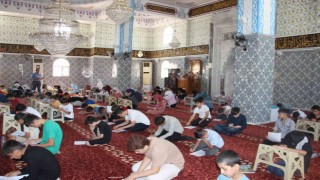Cizrede Kuran kurslarında okuyan öğrencilere kurs sonu sınav yapıldı