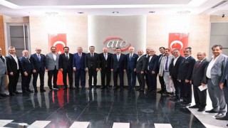 Cumhurbaşkanı Yardımcısı Yılmaz, ATOda sektör temsilcileriyle bir araya geldi