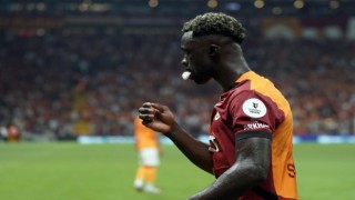 Davinson Sanchezin sağ üst arka adalesinde kanama tespit edildi