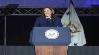 Demokratların başkan adayı ABD Başkan Yardımcısı Harris