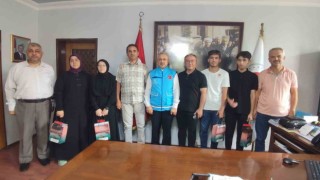 Denizli Müftülüğü üniversite sınavında derece yapan öğrencileri ödüllendirdi