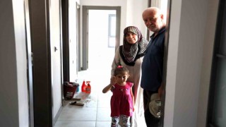 Depremzedeler bir bir evlerine kavuşuyor