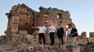 Diyarbakır Valisi Zorluoğlu, Zerzevan Kalesinin yılda 500 bin civarında ziyaretçisi var