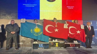 Diyarbakırlı Zührenaz, Dünya Bilek Güreşi Şampiyonasında iki madalya kazandı