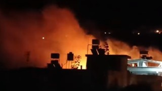 Doğum günü kutlamasında patlatılan havai fişekler bahçede yangına sebep oldu
