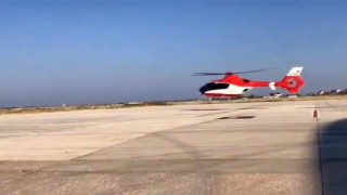 Doğum hastası kadın için ambulans helikopter havalandı