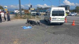 Düzcede motosiklet hafriyat kamyonunun altına girdi: 1 ölü, 1 yaralı
