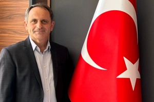 Ecevit Keleş: "Bu Basiretsizliğin Bedelini Geleceğimizle Ödeyeceğiz!"