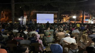 Efeler Belediyesinden yaz akşamlarında sinema keyfi