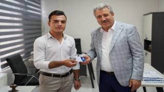 Ege Üniversitesinin ‘Mezun Kart uygulaması yoğun talep görüyor
