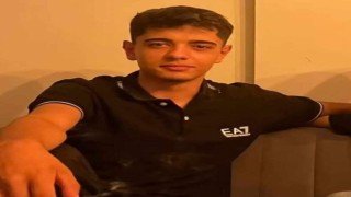 Elektrik direğine çarpan genç kurtarılamadı