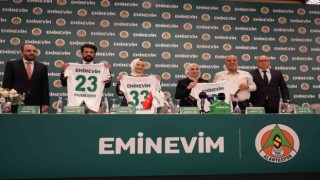 Eminevim Alanyasporun forma sırt sponsoru oldu