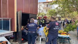 Engelli asansörü 10 metreden zemine çakıldı: 1i engelli 4 yaralı