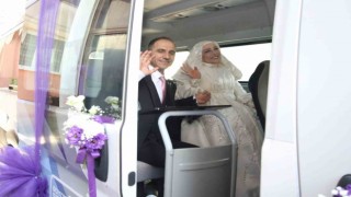 Engelsiz taksi gelin arabası oldu: Ömür boyu mutluluğa taşıdı
