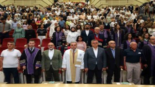 ERÜ Diş Hekimliği Fakültesi 15. dönem mezunlarını verdi