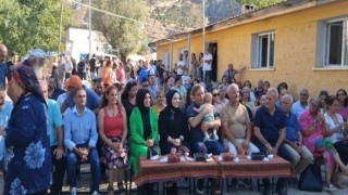 Erzincanda çilek ve böğürtlen festivali düzenlendi