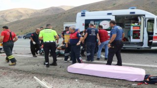 Erzincanda katliam gibi kaza: 4 ölü, 2 yaralı