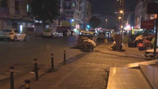 Esenyurtta bıçaklı saldırgan dehşet saçtı: 1i polis 2 kişi yaralandı