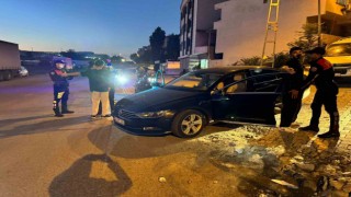Esenyurtta denetim: Aranan şahıslar yakalandı, 1 çalıntı motosiklet ele geçirildi