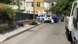 Evden ayrılmak isteyen eşini sokak ortasında bıçakladı