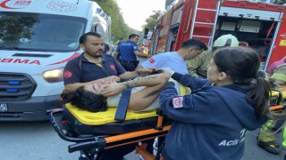 Eyüpsultanda otomobil ormanlık alana uçtu: 2 yaralı