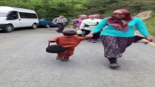 Fındık işçileri ‘hasat kombinlerini sergiledi