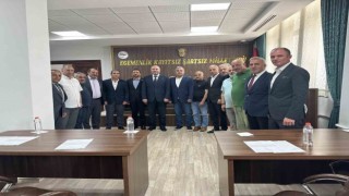 Genel sekreter Eminden ikamet çağrısı