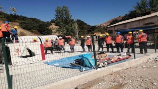 GLİ Arama ve Kurtarma Ekibine depremde arama ve kurtarma eğitimi