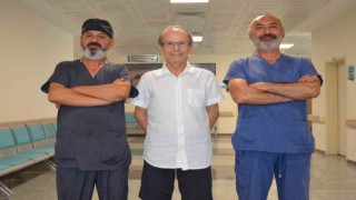 Göğüs ağrısı şikayetiyle gitti, kalp kapağı tamir edildi